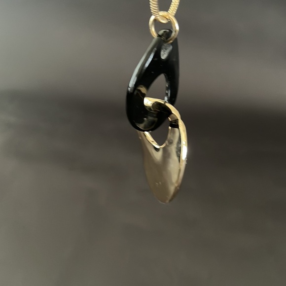 Chico’s Sleek Convertible Mixed-Metal Pendant Necklace Gold & Black New - No Tag - Picture 9 of 15